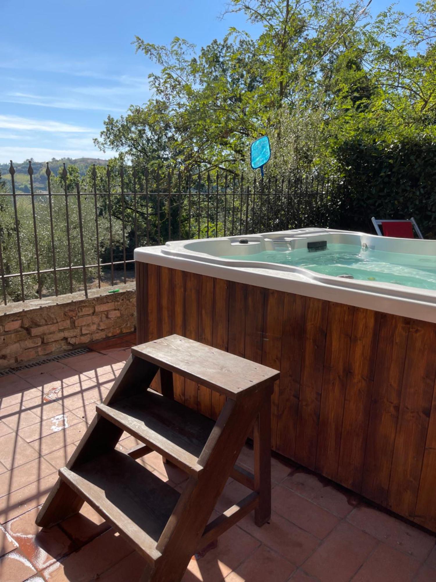 Intero Appartamento Con Private Pool E Jacuzzi Podere Settefrati Монтайоне Екстериор снимка